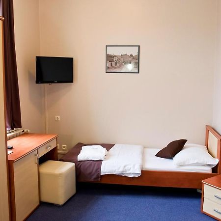 Hotel Pakrac 外观 照片