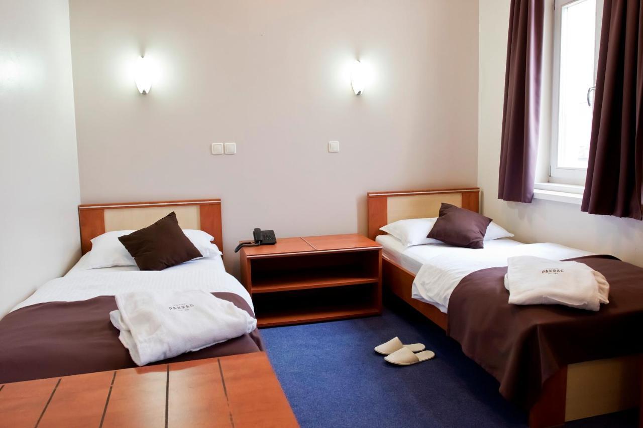 Hotel Pakrac 外观 照片